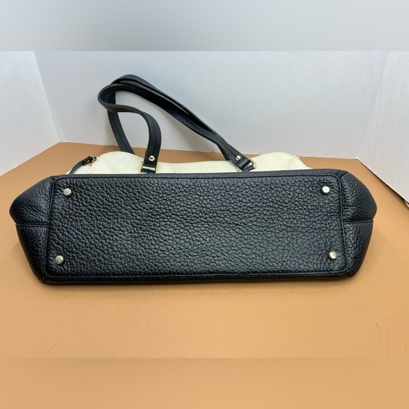 Kate Spade New York Black and Cream - Picture 4 of 12